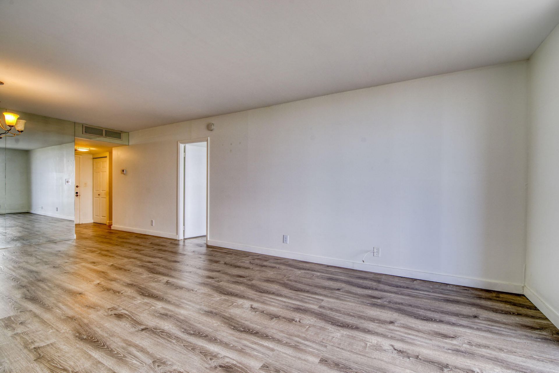 600 Three Islands Boulevard, Unit 801, Hallandale Beach, FL 33009 Photo