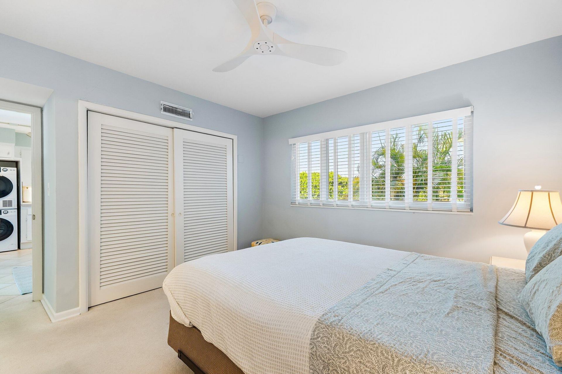 33 S Ocean Avenue, Unit 206, Palm Beach Shores, FL 33404 Photo