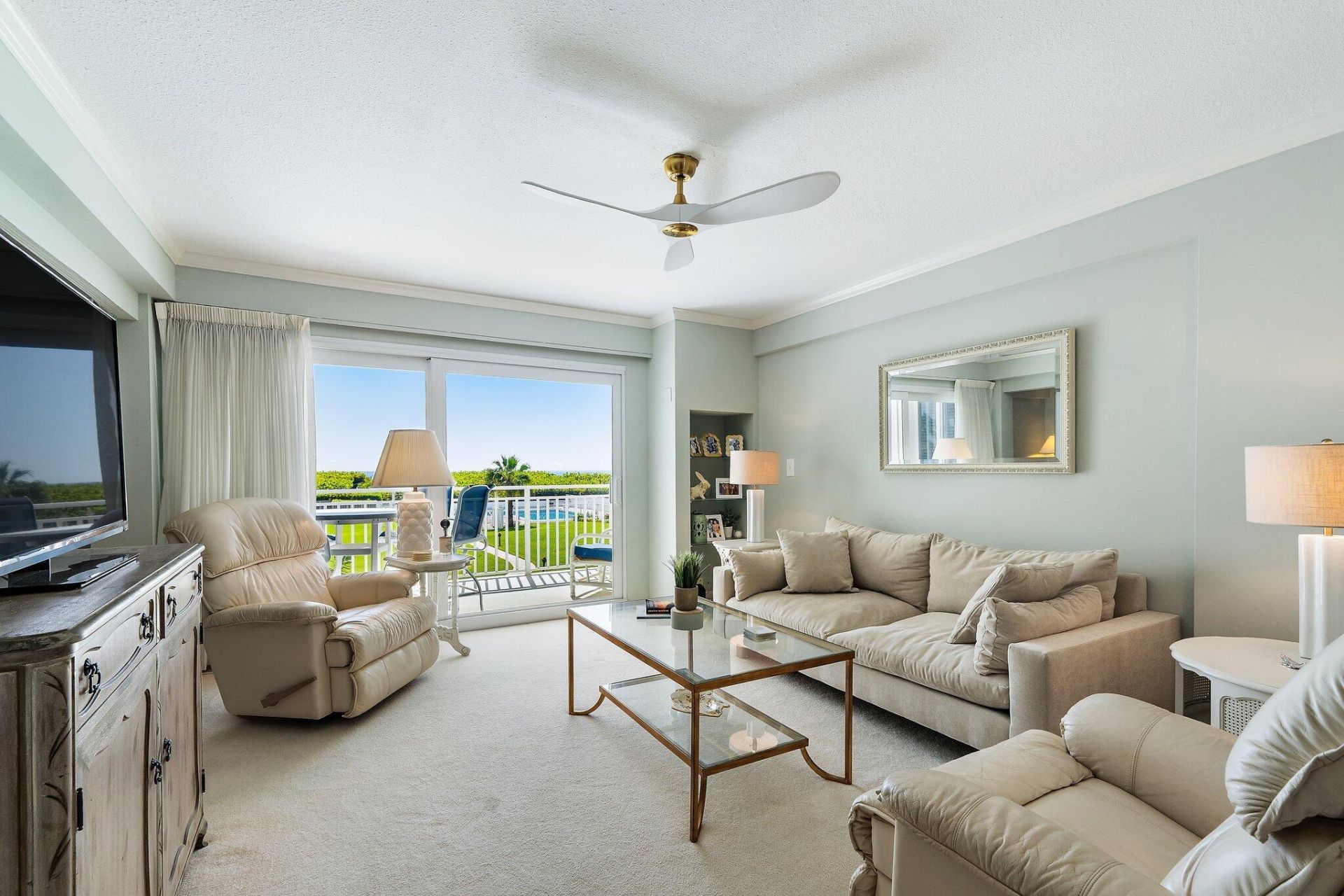 33 S Ocean Avenue, Unit 206, Palm Beach Shores, FL 33404 Photo