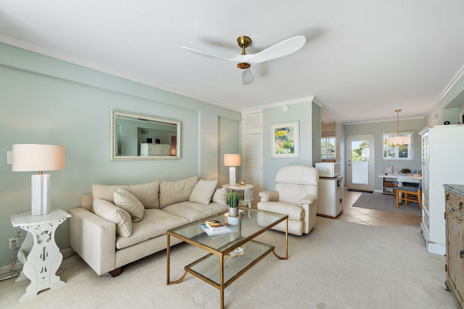 33 S Ocean Avenue, Unit 206, Palm Beach Shores, FL 33404 Photo