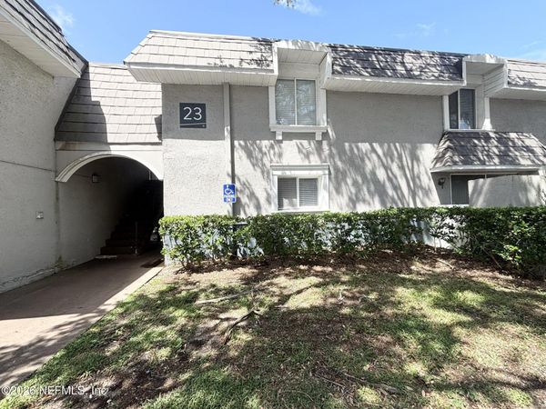 355 MONUMENT Road, Unit 23 E1, Jacksonville, FL 32225