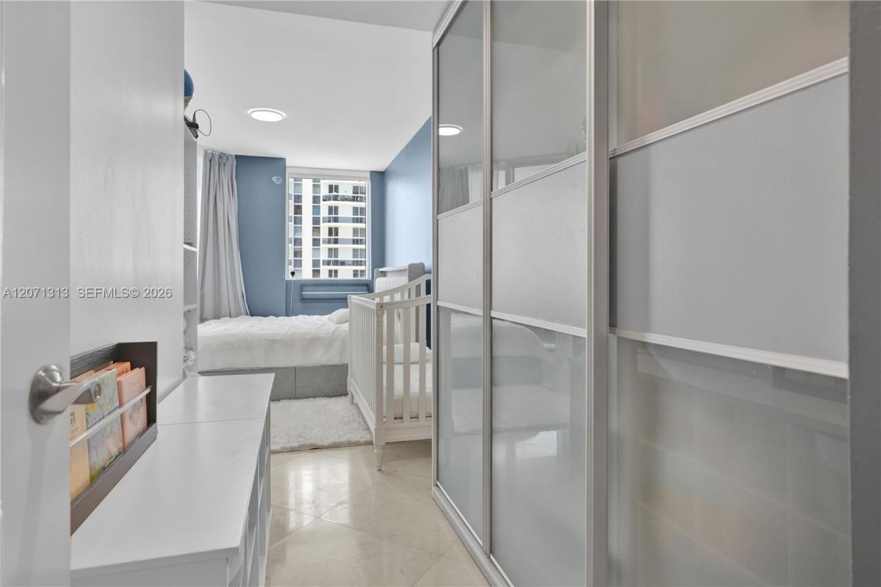 4775 Collins Ave, Unit 2908, Miami Beach, FL 33140 Photo