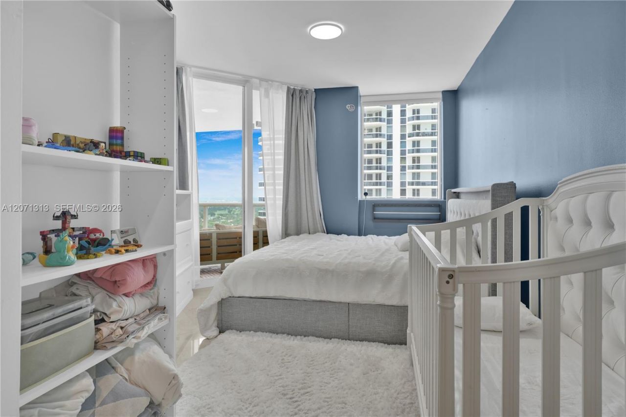 4775 Collins Ave, Unit 2908, Miami Beach, FL 33140 Photo