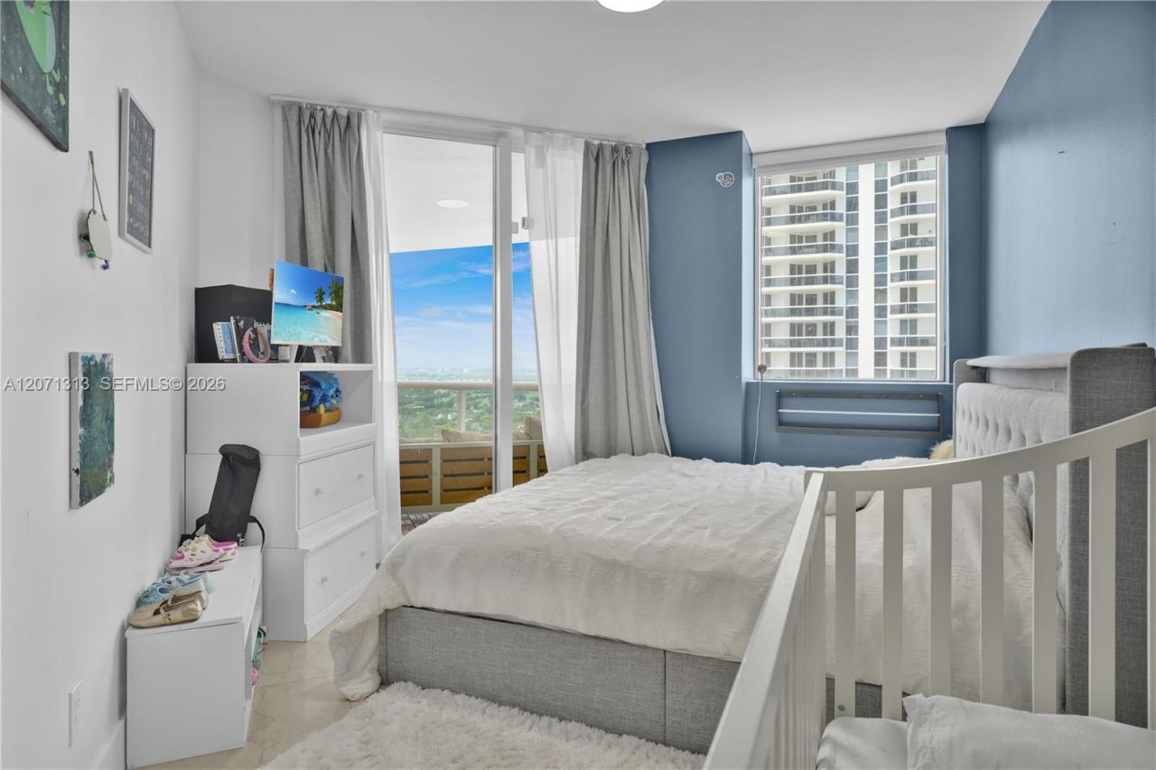 4775 Collins Ave, Unit 2908, Miami Beach, FL 33140 Photo