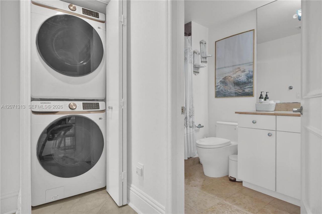 4775 Collins Ave, Unit 2908, Miami Beach, FL 33140 Photo