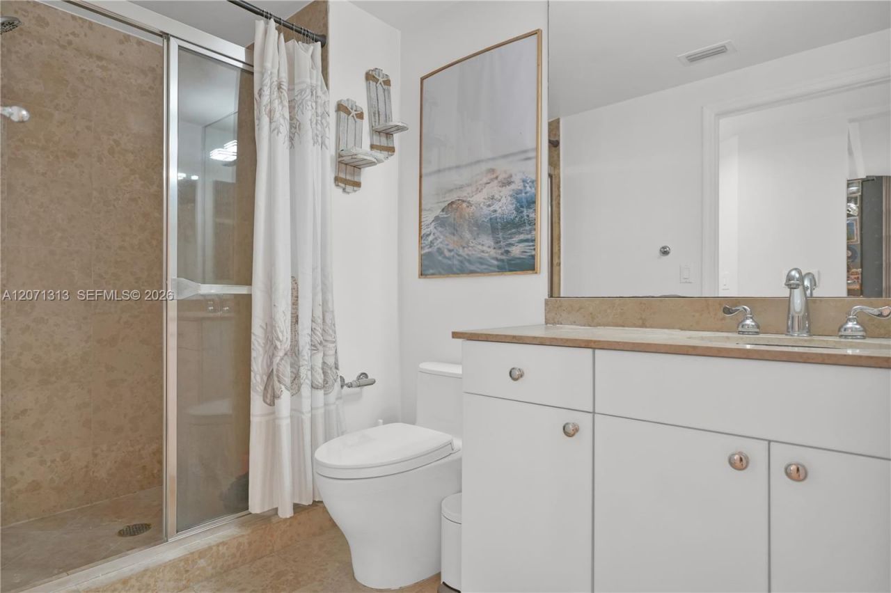 4775 Collins Ave, Unit 2908, Miami Beach, FL 33140 Photo