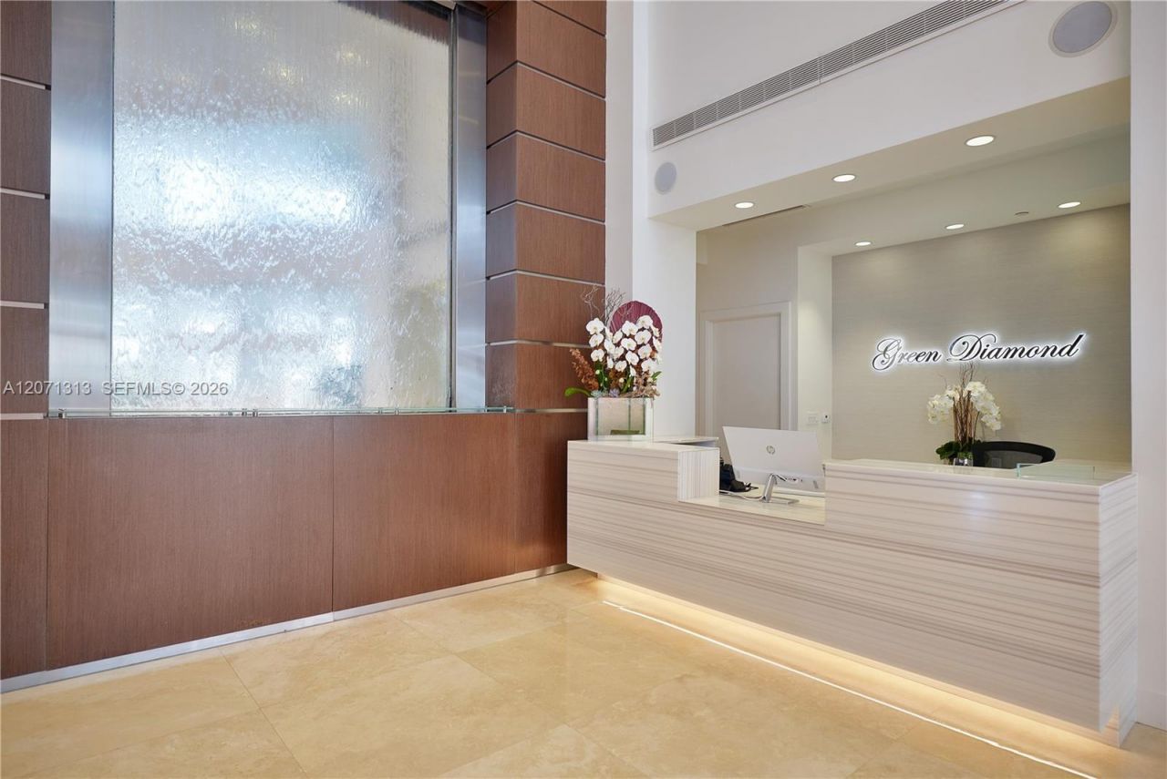 4775 Collins Ave, Unit 2908, Miami Beach, FL 33140 Photo