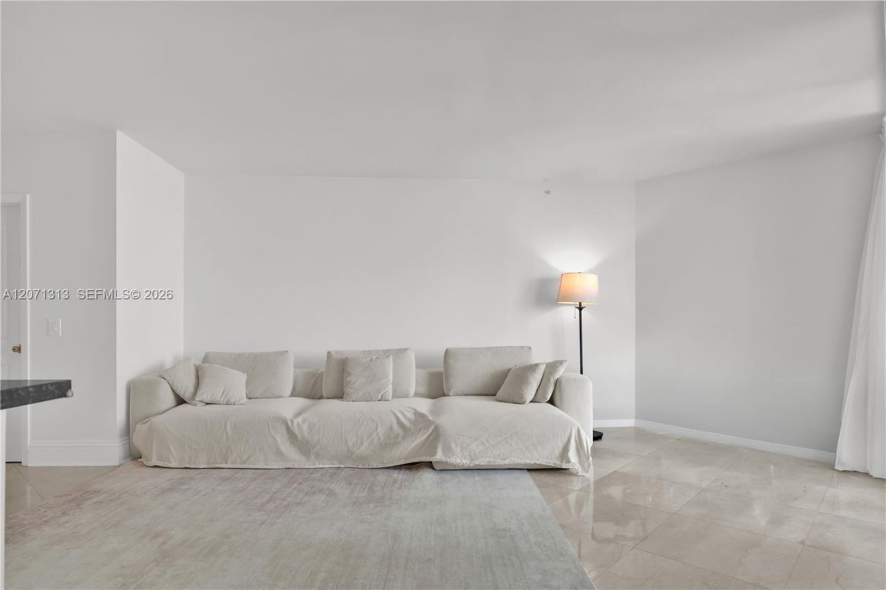 4775 Collins Ave, Unit 2908, Miami Beach, FL 33140 Photo