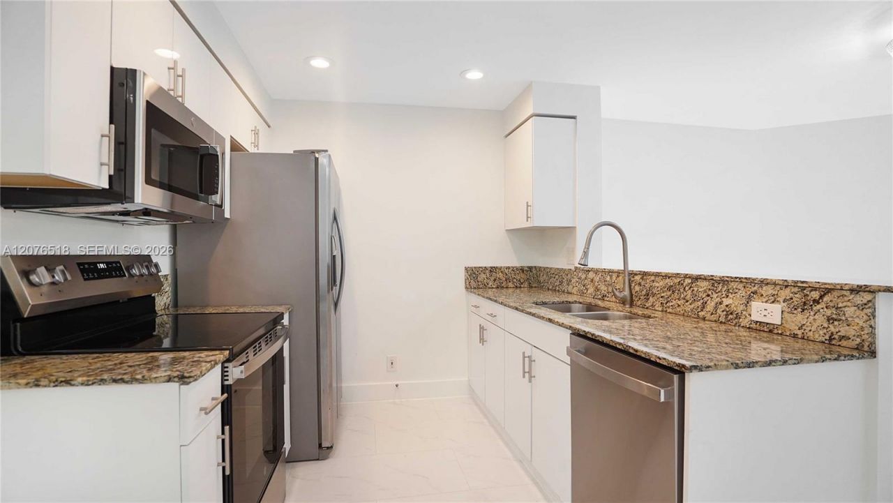 1492 Veracruz Ln , Unit 4-4, Weston, FL 33327 Photo