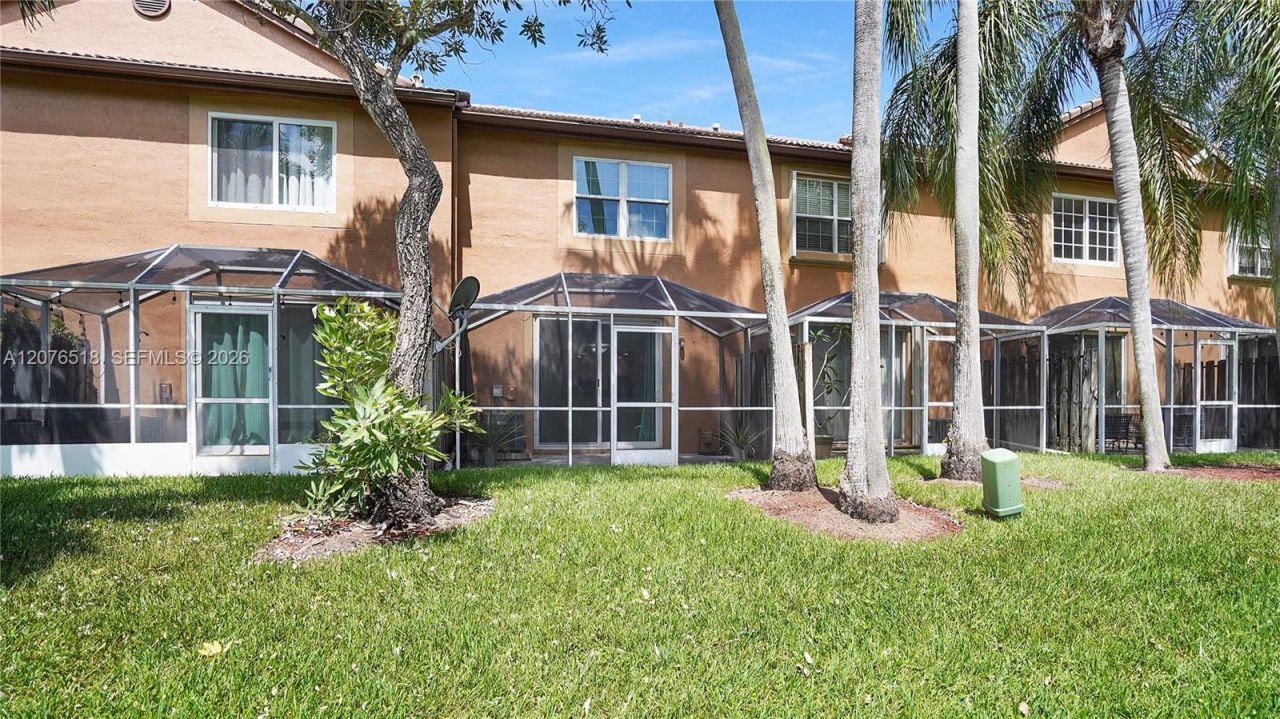 1492 Veracruz Ln , Unit 4-4, Weston, FL 33327 Photo