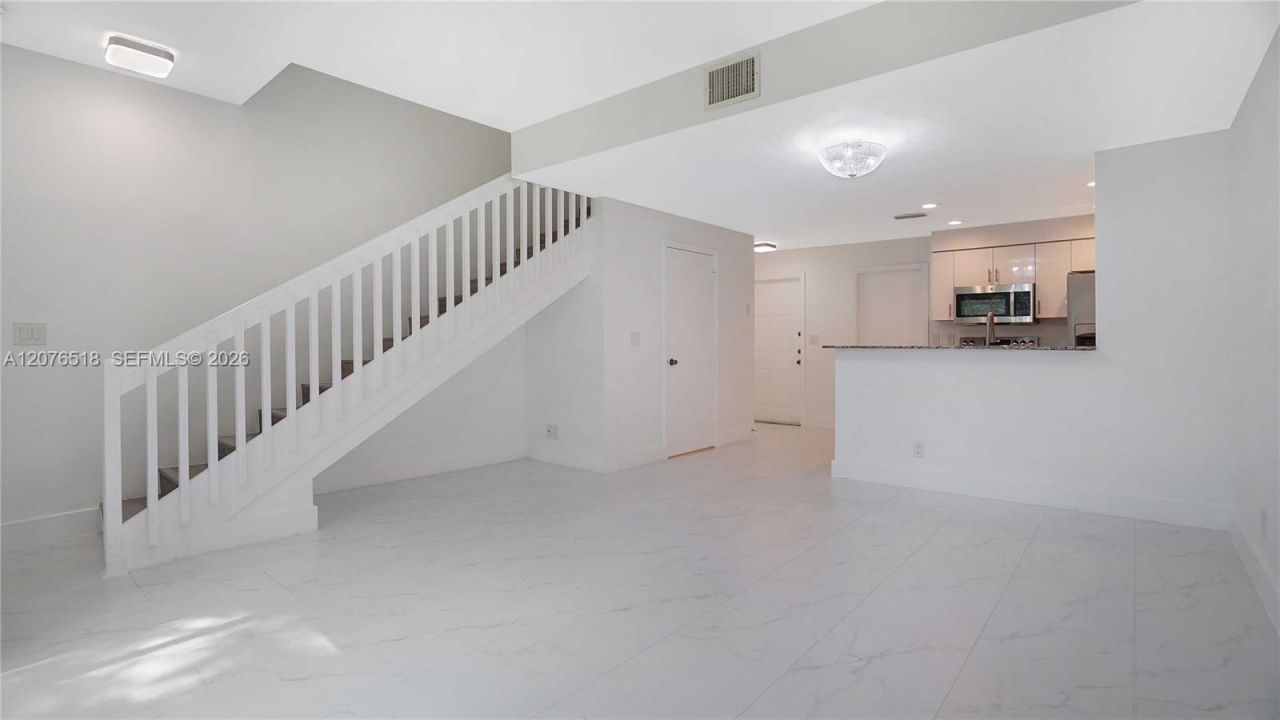 1492 Veracruz Ln , Unit 4-4, Weston, FL 33327 Photo
