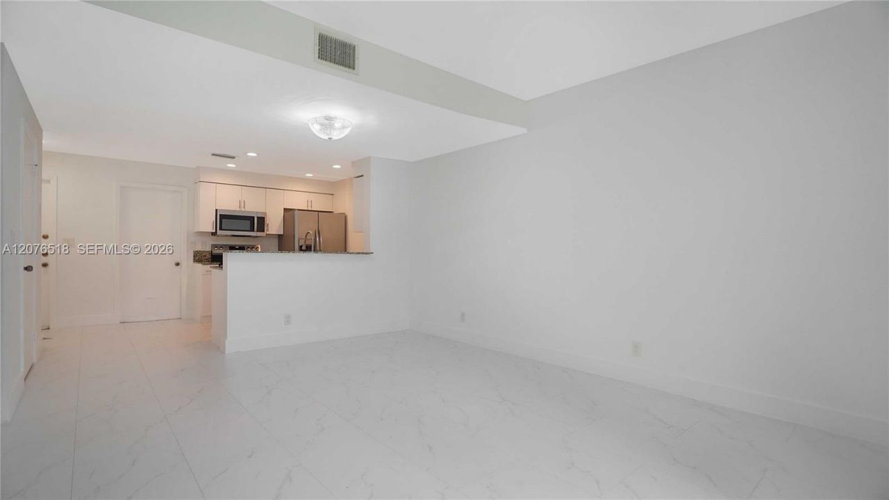 1492 Veracruz Ln , Unit 4-4, Weston, FL 33327 Photo