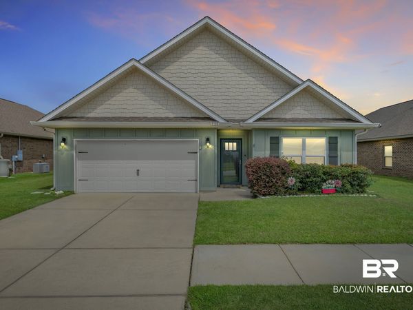 9388 Eiland Dr, Foley, AL 36535
