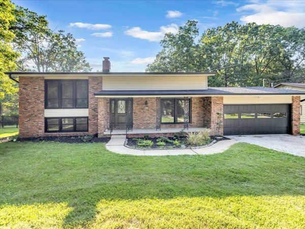 4675 Highcock Drive , Mt. Zion, IL 62549