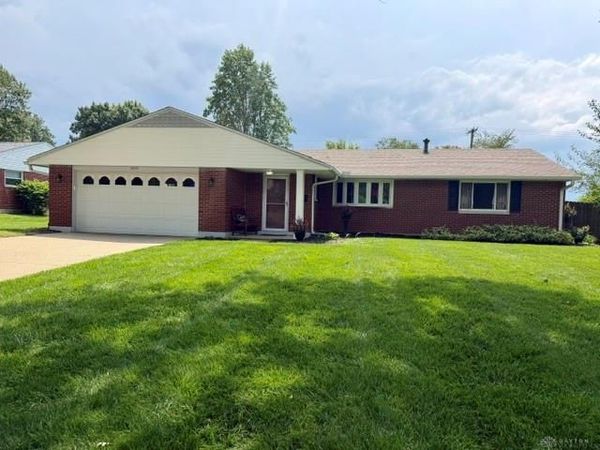 3088 Fontano Drive, Kettering, OH 45440