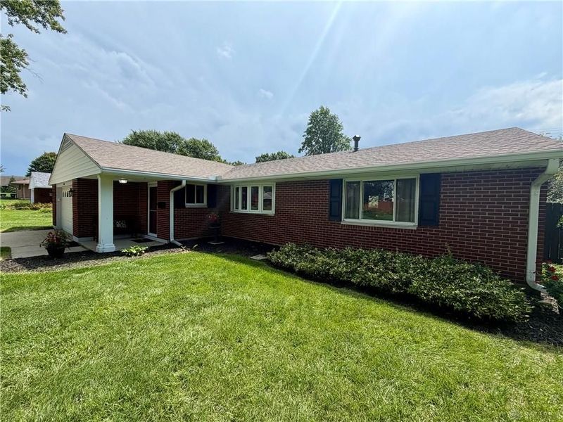 3088 Fontano Drive, Kettering, OH 45440 Photo 5