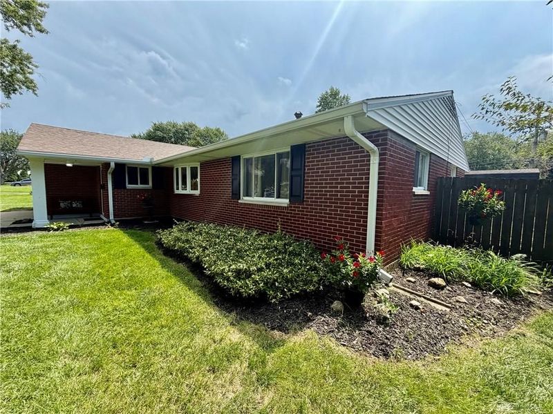 3088 Fontano Drive, Kettering, OH 45440 Photo 6