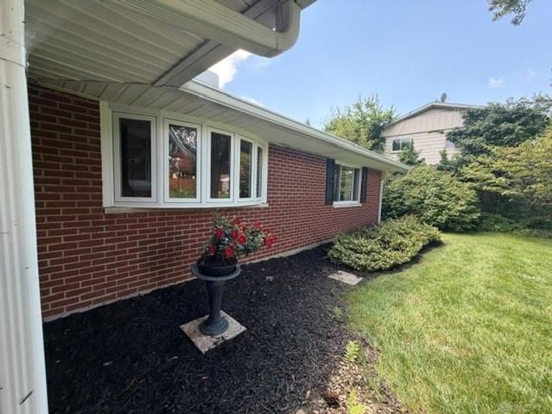 3088 Fontano Drive, Kettering, OH 45440 Photo 7
