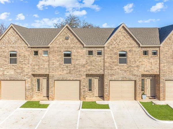 1111 W VANDERBILT, Unit 201, Stephenville, TX 76401