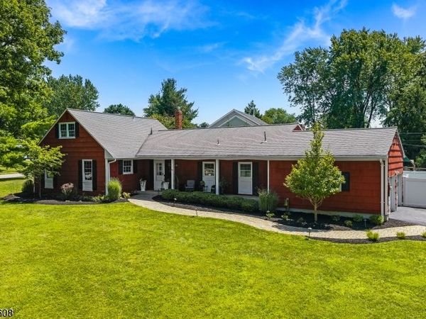 13 Gunther St, Mendham, NJ 07945