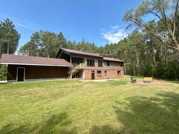 1131 Broken Arrow Road, Hudson, WI 54016