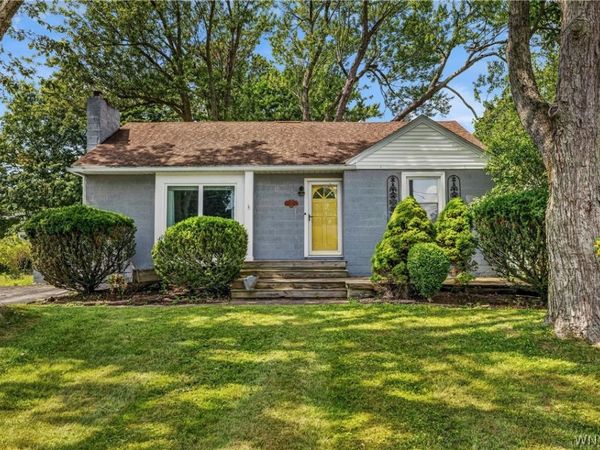 152 N Autumn Street , Buffalo, NY 14221