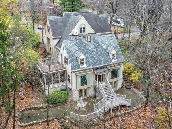 296 Walhalla Road , Columbus, OH 43202