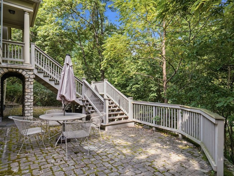 296 Walhalla Road , Columbus, OH 43202 Photo 109