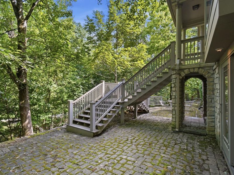 296 Walhalla Road , Columbus, OH 43202 Photo 111