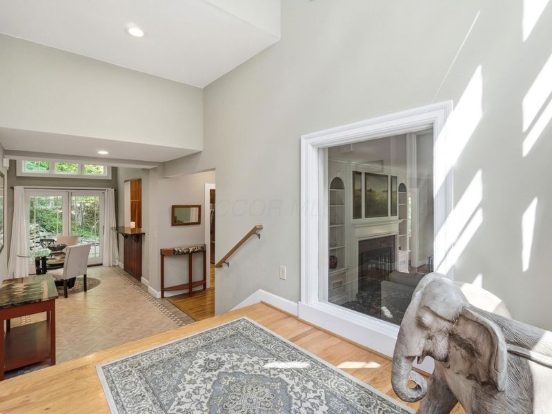 296 Walhalla Road , Columbus, OH 43202 Photo 7