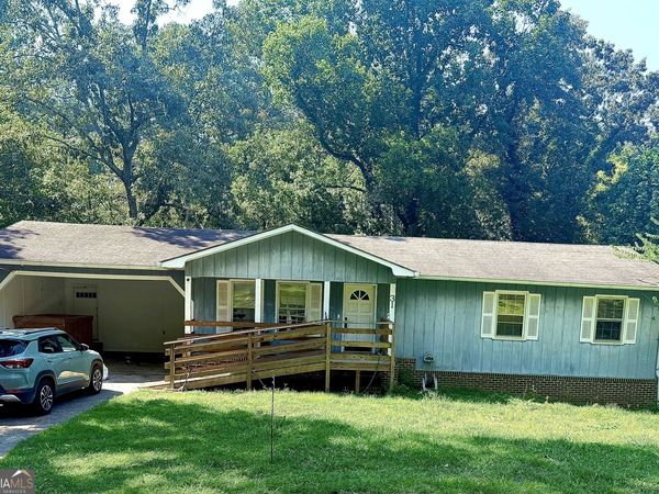 31 Rainwood Circle SE, Silver Creek, GA 30173