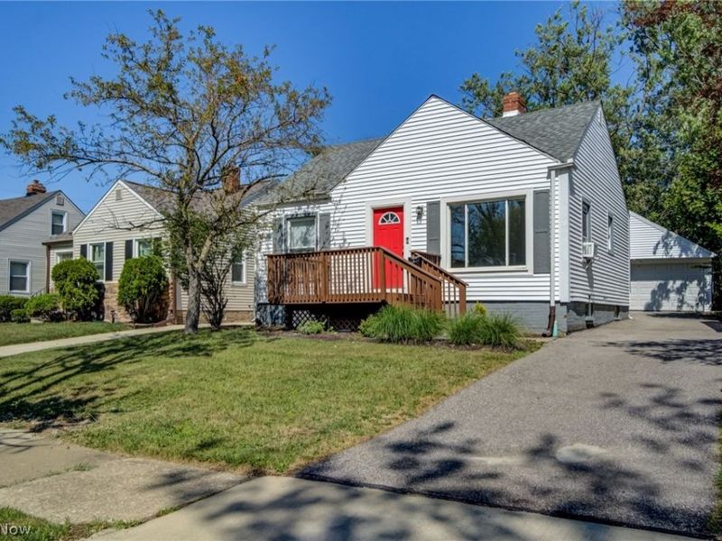 541 Helper Drive, Bedford, OH 44146 Photo 4