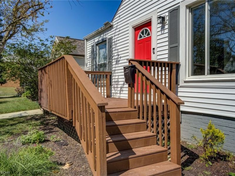 541 Helper Drive, Bedford, OH 44146 Photo 6