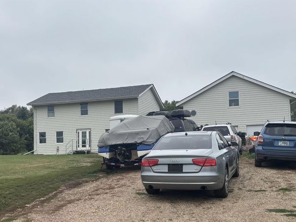 26695 Apple Ln, Hartford, SD 57033