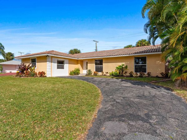 3697 Holly Drive, Palm Beach Gardens, FL 33410