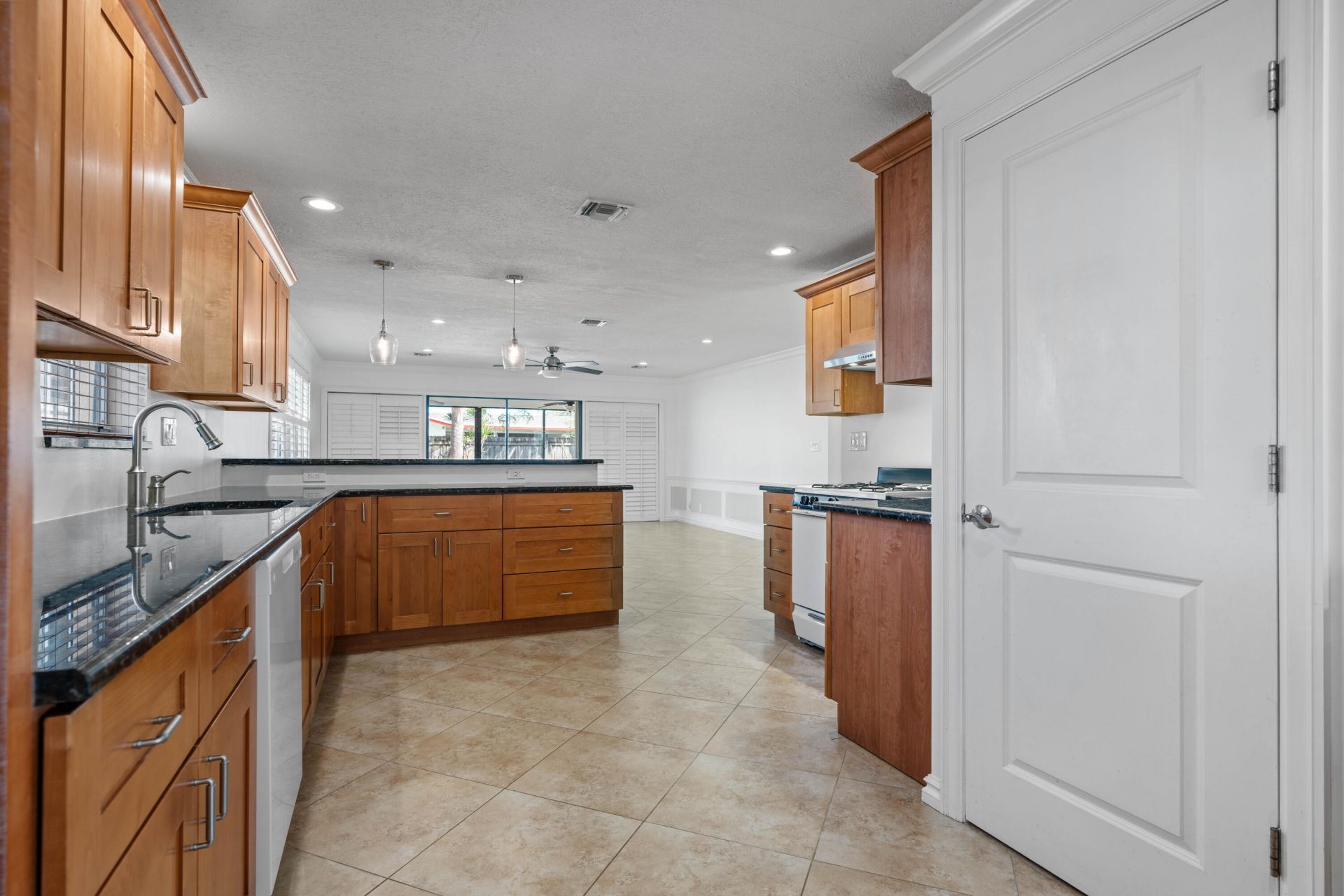 3697 Holly Drive, Palm Beach Gardens, FL 33410 Photo