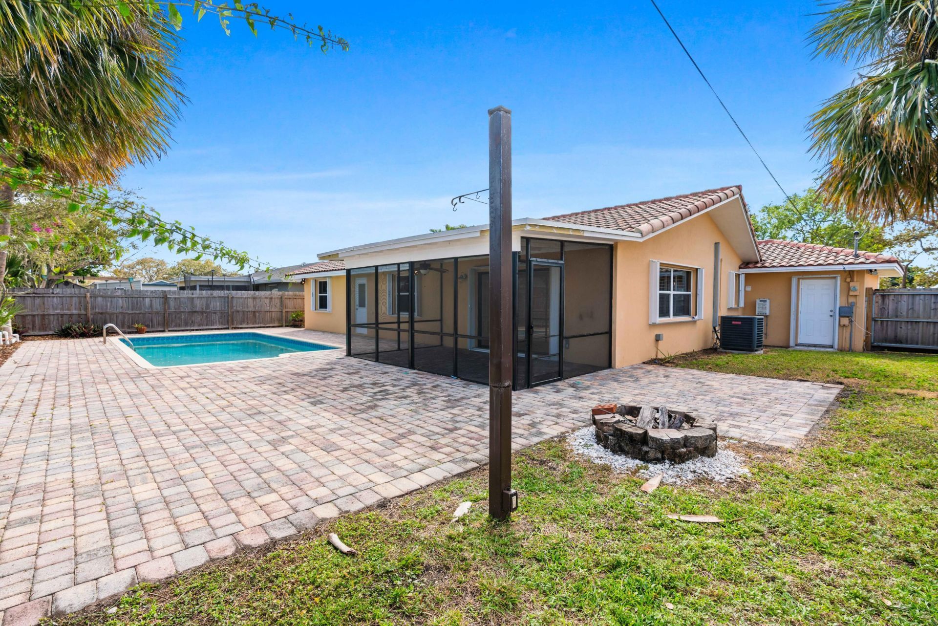 3697 Holly Drive, Palm Beach Gardens, FL 33410 Photo