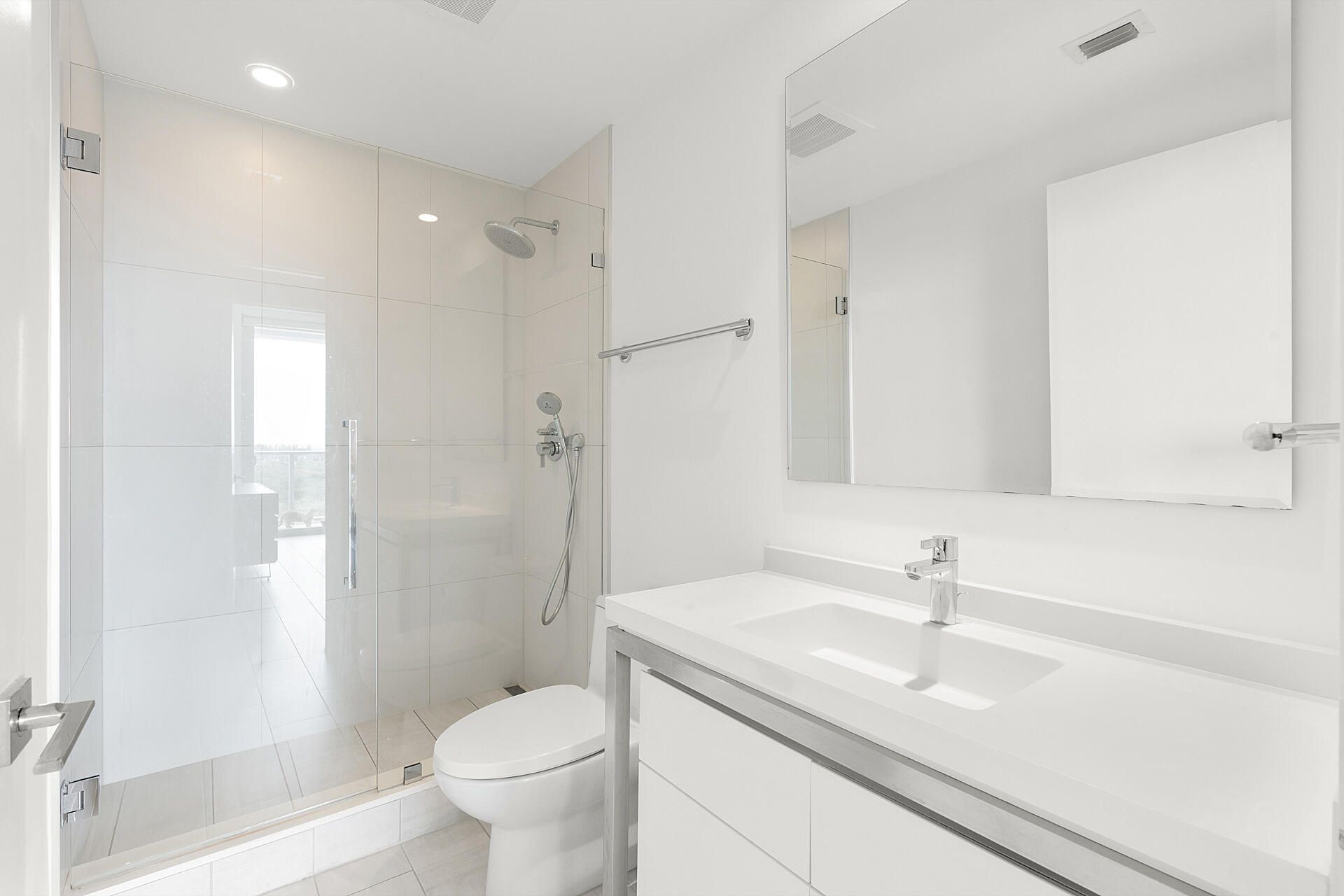 2000 Metropica Way, Unit 801, Sunrise, FL 33323 Photo