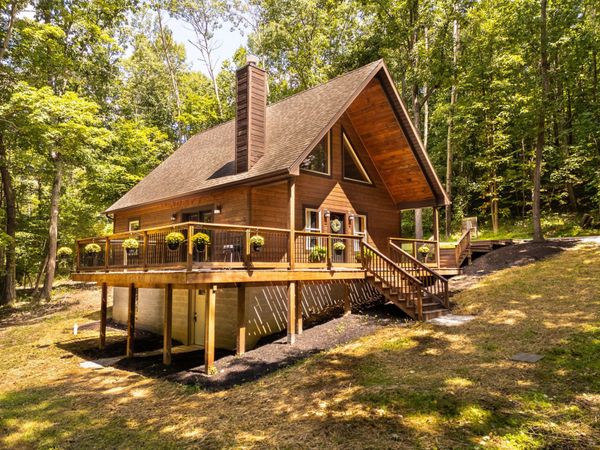 35047 Clay Hill Road, Logan, OH 43138