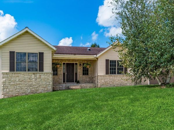 62959 James Road , Cambridge, OH 43725