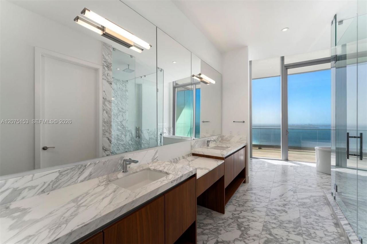 175 SE 25th Road, Unit UPH01, Miami, FL 33129 Photo