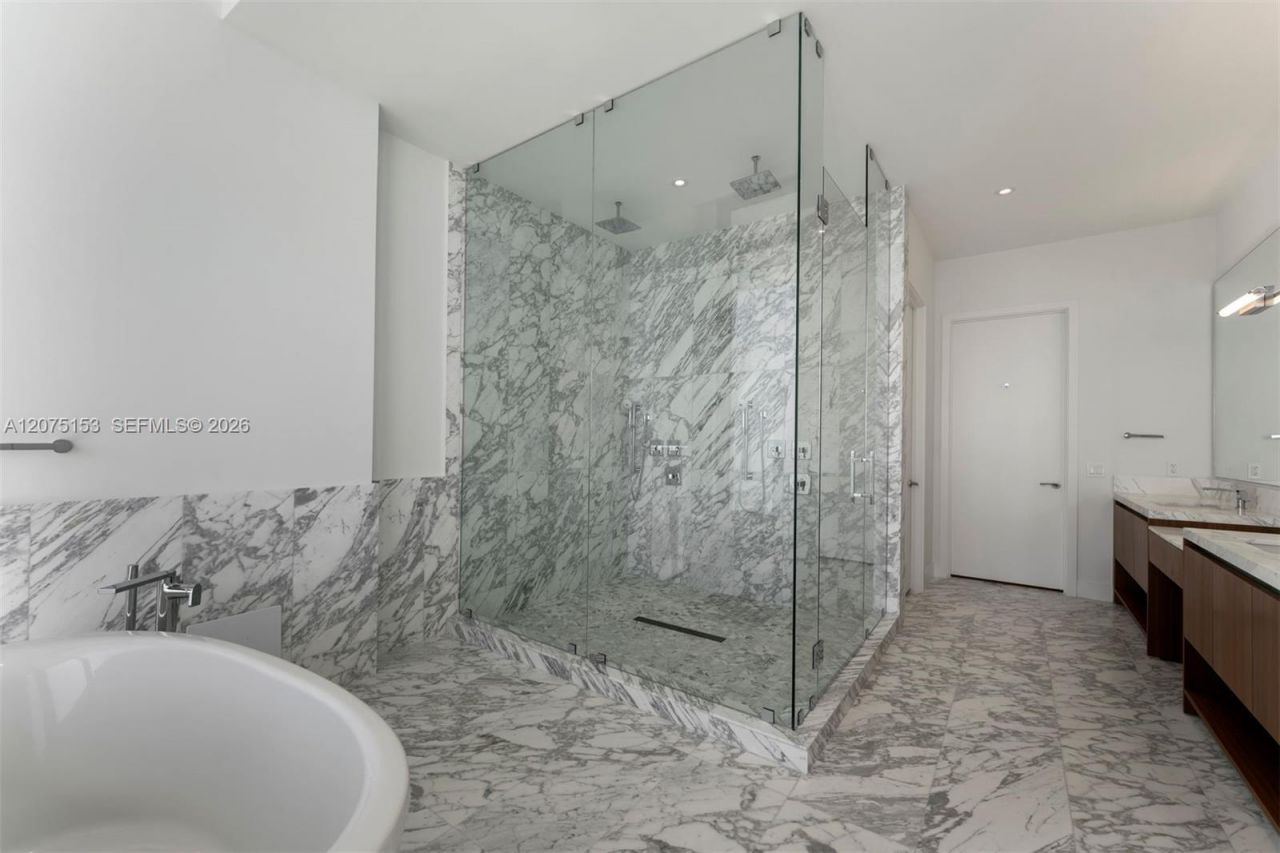 175 SE 25th Road, Unit UPH01, Miami, FL 33129 Photo
