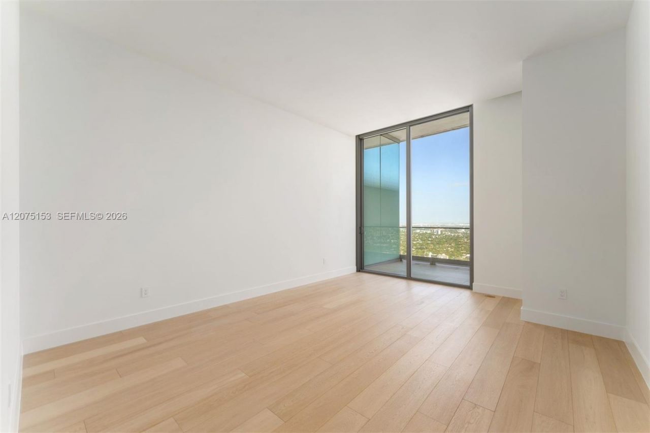 175 SE 25th Road, Unit UPH01, Miami, FL 33129 Photo