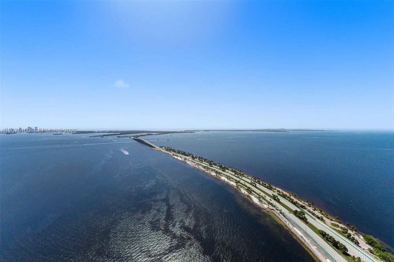 175 SE 25th Road, Unit UPH01, Miami, FL 33129 Photo