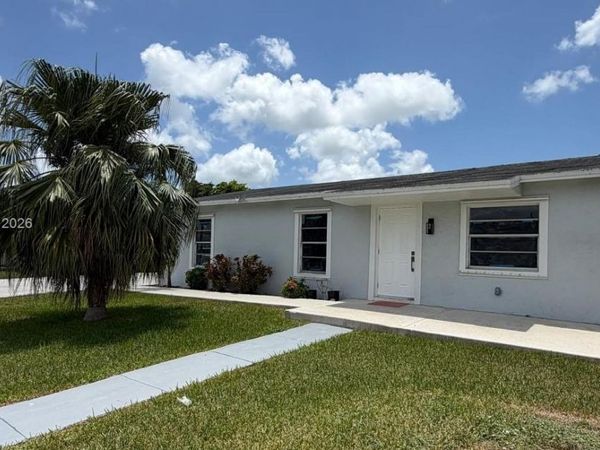 15400 SW 305th St , Homestead, FL 33033