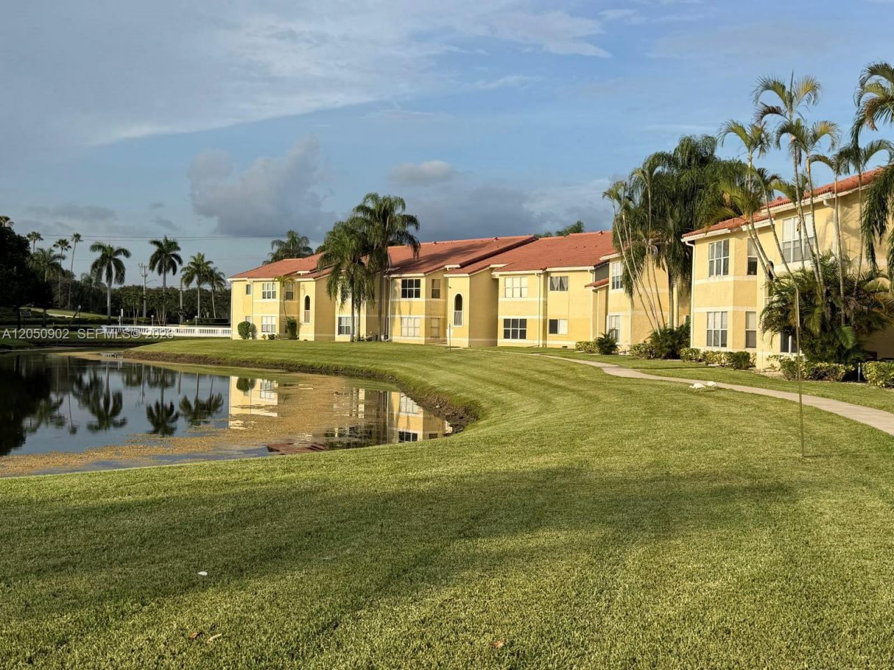 643 Vista Isles Dr, Unit 1812, Sunrise, FL 33325 Photo