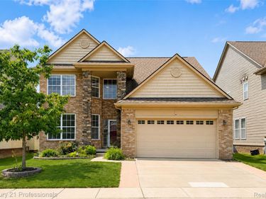 27089 Maxwell Court , Novi, Mi 48374