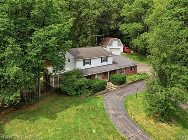 7125 Ridgewood Road , Springfield Township, Mi 48346