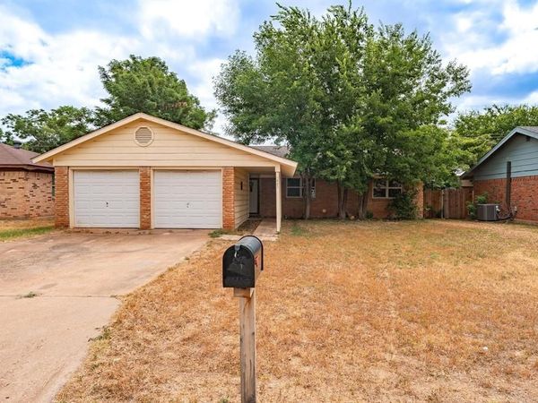 225 N La Salle Drive, Abilene, TX 79603