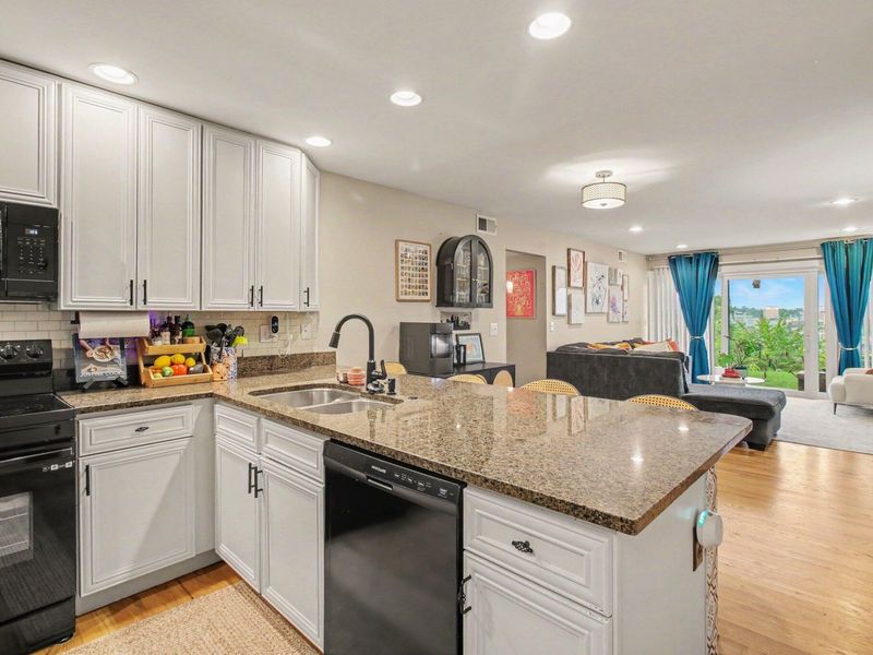101 Winding Way, Unit J, Covington, KY 41011 Photo 12